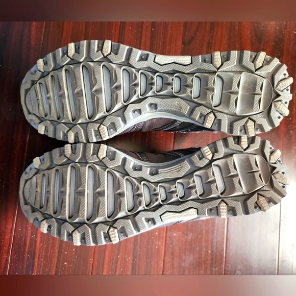 Skechers worn once - Picture 3 of 9